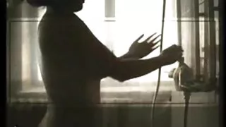 Bierze ją do cipki retube darmo przez otwór w ścianie