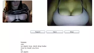 Brunetka filmy za darmo sex w bordowej sukience zajmuje się Fetysz stóp z chłopakiem