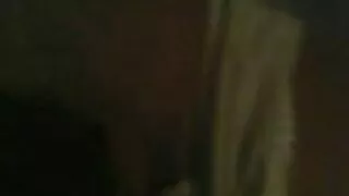 Dziewczyna sex fimiki za darmo z ustami pieści penisa mężczyzny i zaciska między cyckami