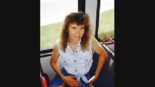 Piękna cutie darmowe filmy les próbuje przetwarzać dwóch członków