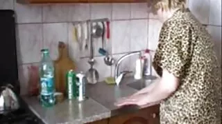 Student bezpłatne sex filmy pieprzy młodą dziewczynę zamiast klasy