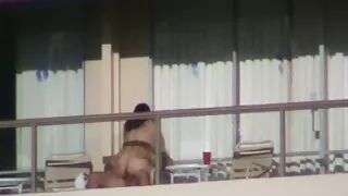 Niezwykła cutie ssie kutasa darmowe filmy erotyczne do pobrania w samochodzie na tylnym siedzeniu