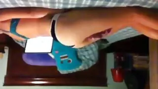 Kobiety całują się darmowe filmy se i biorą zaglądającego kutasa w usta